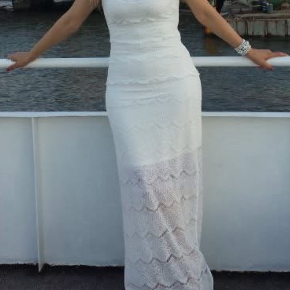 Elegant White Lace Maxi Dress